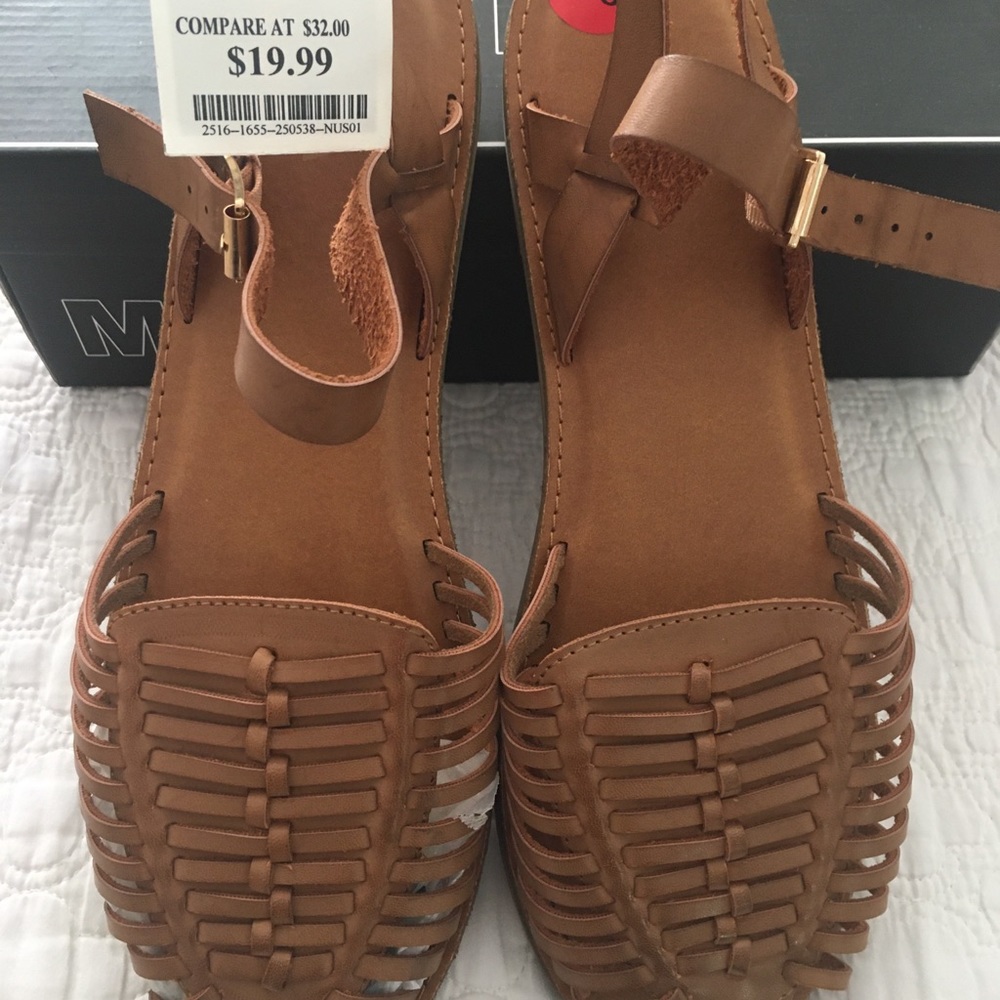 MIA size 10 Brown Sandals  - Women’s Shoe - Flats. new with tags.